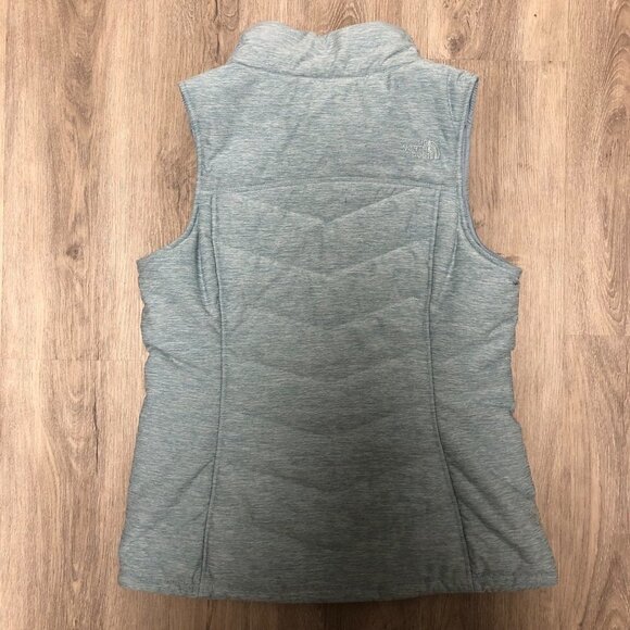 The Northface Women's Size Large Puffer Vest Full Zip Light Blue Outerwe… - Picture 3 of 7